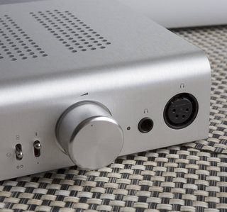 Тест предусилителя/усилителя/ЦАПа для наушников Schiit Jotunheim: коренастый крепыш из страны великанов
