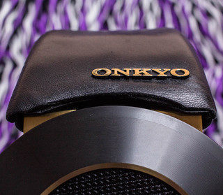 Тест полноразмерных открытых наушников Onkyo A800: роскошь живого баса