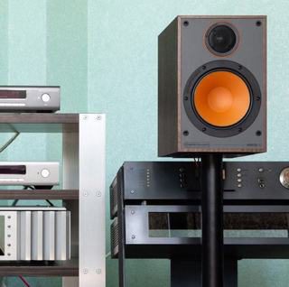 Тест полочной акустики Monitor Audio Monitor 100: музыкальные ноты и винтажные нотки