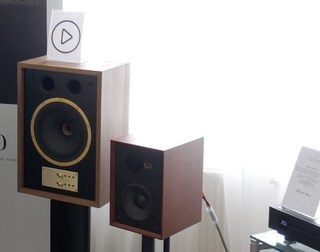 Бинауральные записи выставки: Tannoy vs Wharfedale и JBL L100