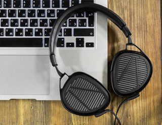 Тест наушников Audeze Sine DX: маленькие и породистые