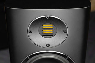 Тест полочной акустики ELAC Carina BS 243.4: власть тарелок