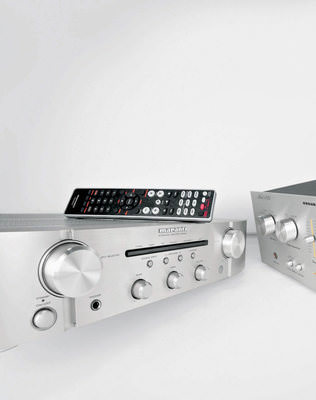 Marantz VS Marantz. Интегрированные усилители Marantz 1072 / Marantz PM5004