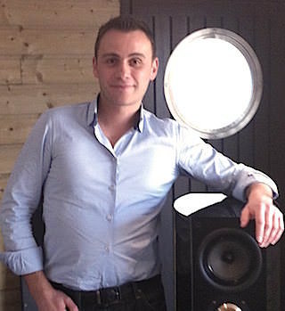 Николас Серра, Triangle: «Все начинается с чертежа, а заканчивается в комнате прослушивания»