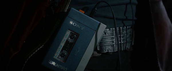 Зачем россияне скупают аудиокассеты и диски и сколько это стоит