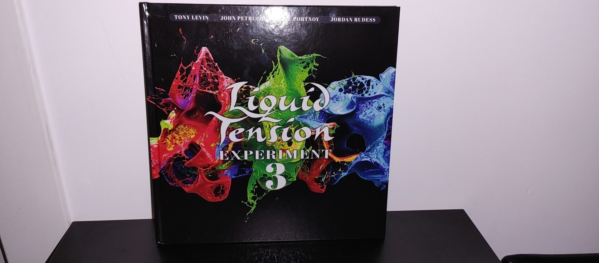 Третий студийный альбом коллектива Liquid Tension Experiment