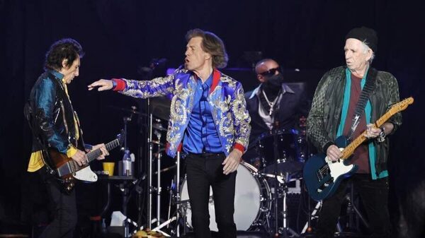 Foreign Tongues или куда катятся Камни?