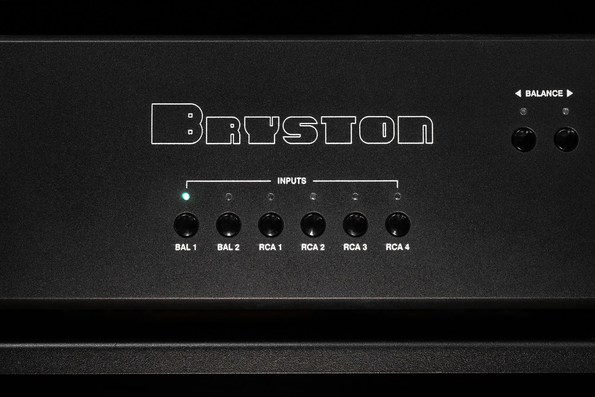 Тест предусилителя Bryston BP-19: звук через открытое окно