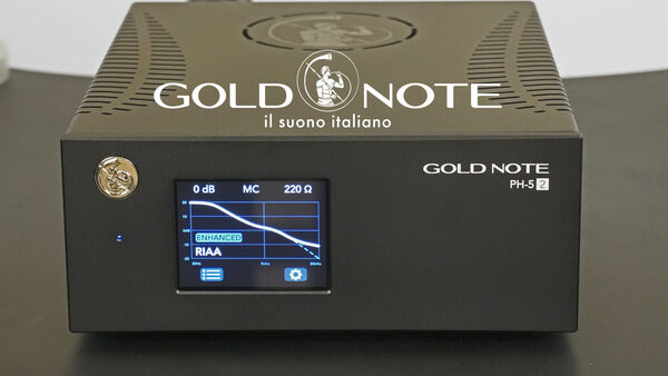 Новый фонокоректор Gold Note PH-5.2 доступен в России.