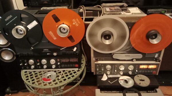 Новый Revox B77 mark III vs B77 mark II: дома и стены помогают