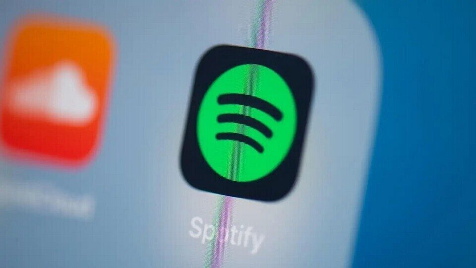 Утечки: эксперименты Spotify с ИИ-плейлистами продолжаются