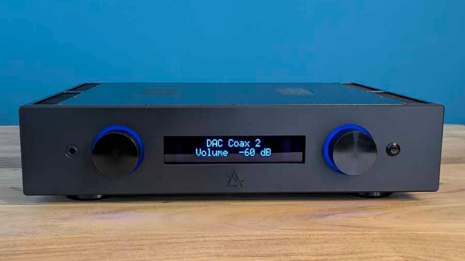 Leema Acoustics начала линейку 100 Series с двух пар интегральников