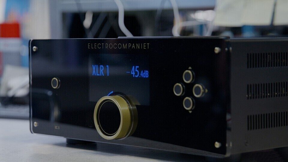 Предусилитель Electrocompaniet EC 5 дебютирует в США на AXPONA 2026