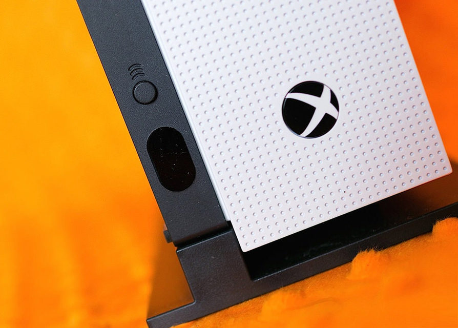 Игровая консоль Xbox One получит поддержку Dolby Atmos