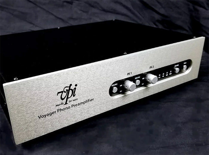 VPI выпустила «простой фонопредусилитель для любителей музыки» Voyager