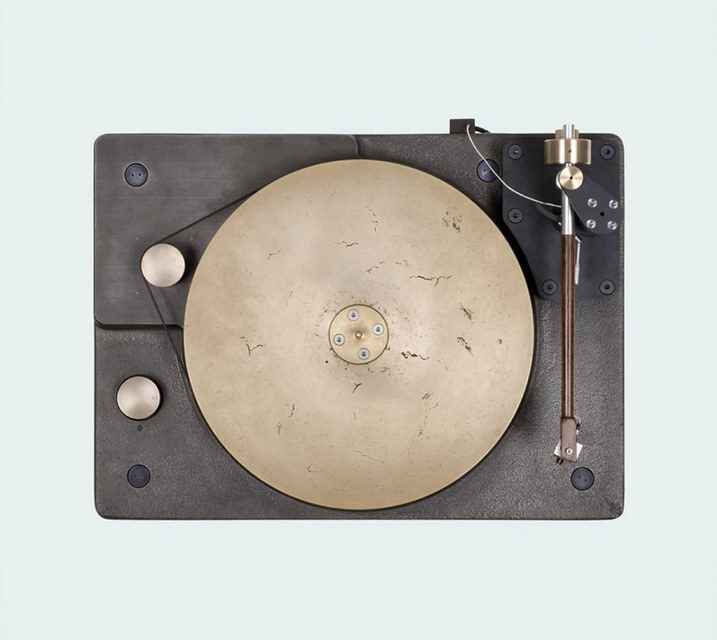 Вертушка Fern & Roby Tredegar: чугунный стол и бронзовый диск