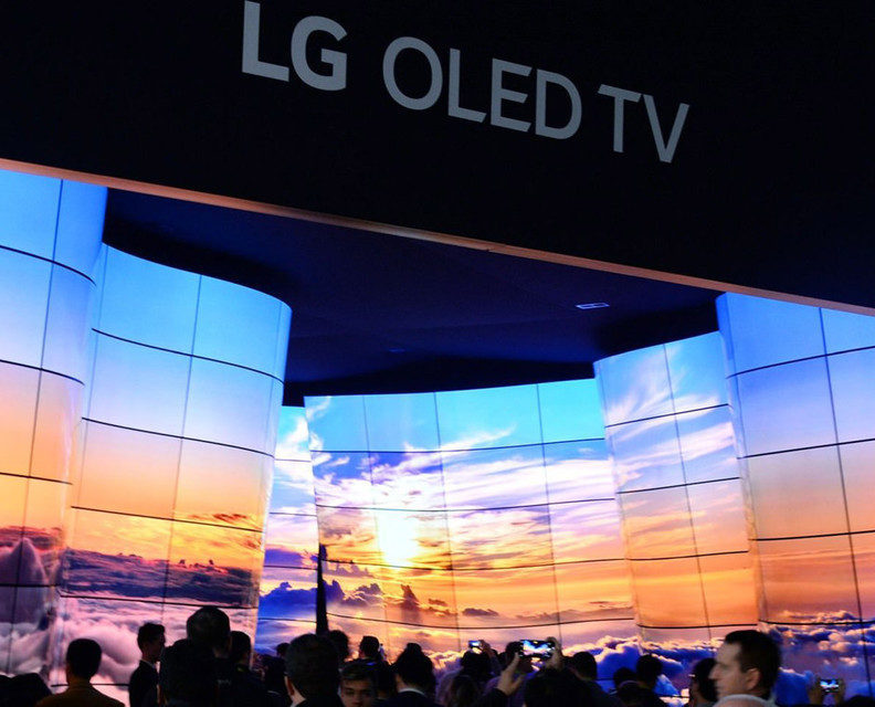Слухи: на CES 2019 LG представит близкий к реальному существованию сворачивающийся OLED-телевизор 