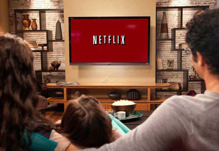 Статистика: 70% подписчиков Netflix смотрят его на телевизоре