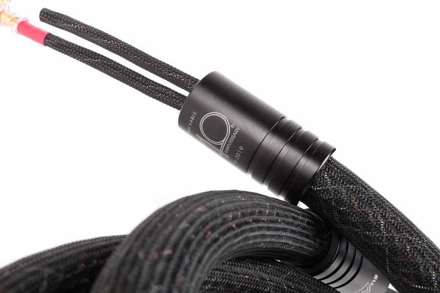 Акустические кабели Kimber Kable Monocle-XL: торцевые наконечники с гравировкой и разъемы WBT
