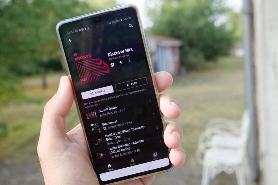 YouTube предложил три варианта персонализированных музыкальных плейлистов