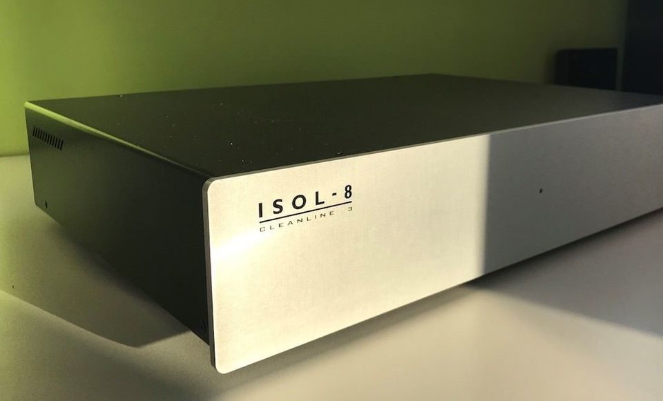 Isol-8: третья версия сетевого фильтра СleanLine