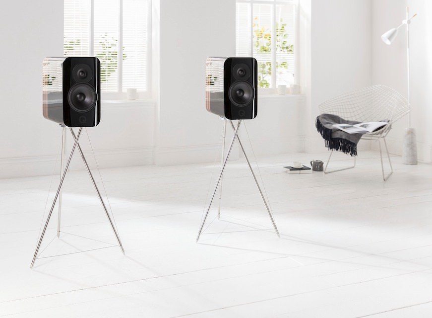 Q Acoustics Concept 300: стильные полочники на виброразвязывающей треноге