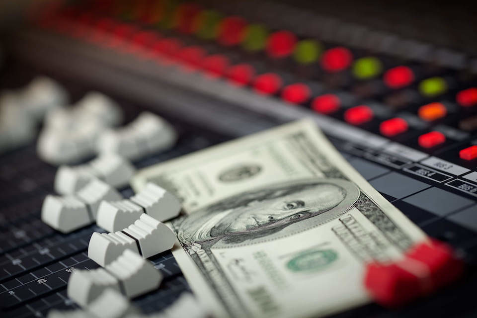 Статистика: за прошлый год стриминг принес 75% дохода музыкальной индустрии США
