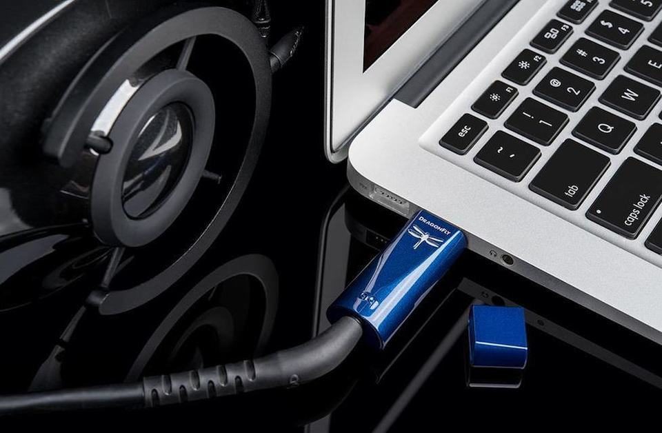 AudioQuest представила портативный USB ЦАП DragonFly Cobalt