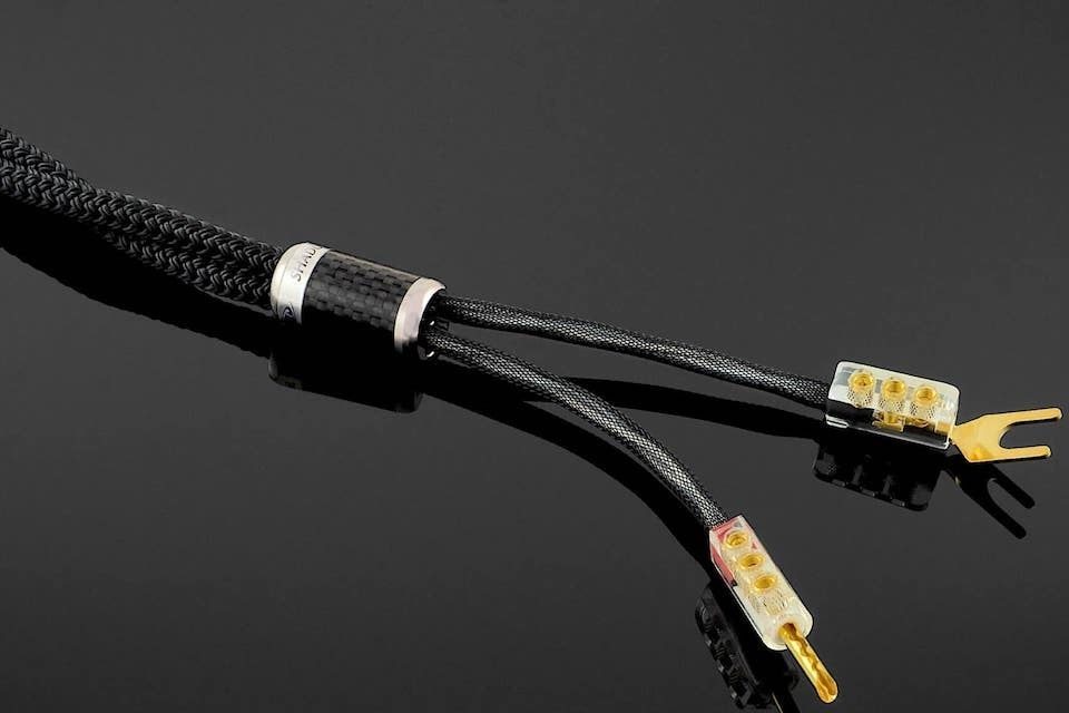Линейка кабелей Shadow 2 от Dynamique: гибридные конструкции с применением чистого серебра