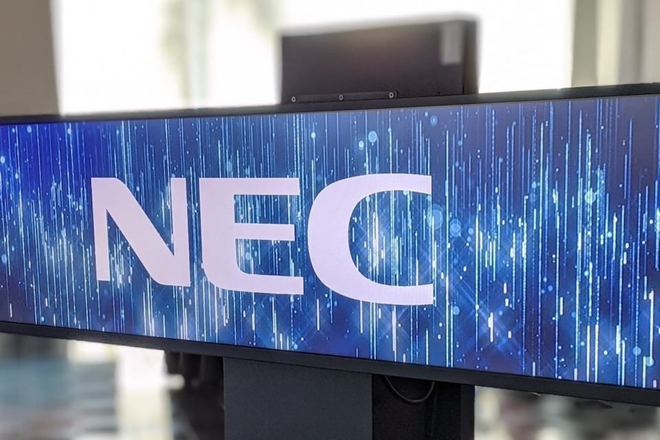 NEC и Sharp объединятся для совместного производства дисплеев