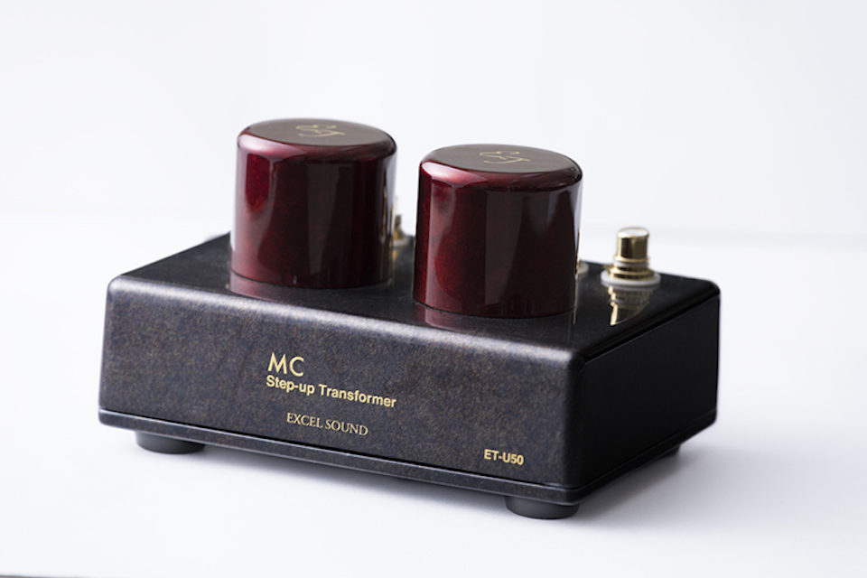 Etsuro представила трансформатор для MC-картриджей ET-U50 MC