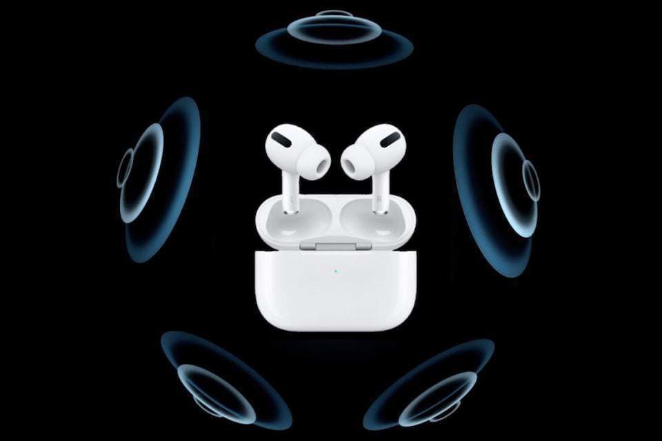 Для наушников Apple AirPods (2 Gen) и Pro вышло обновление с поддержкой объемного звучания