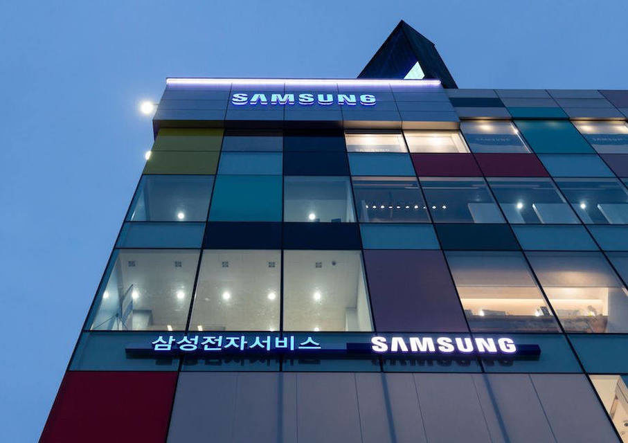 Samsung отложил планы по прекращению производства ЖК-панелей в Корее