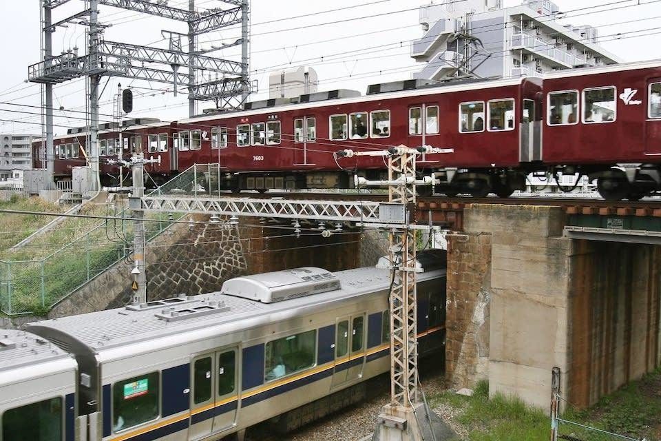 Безопасность японских поездов будут контролировать по звуку