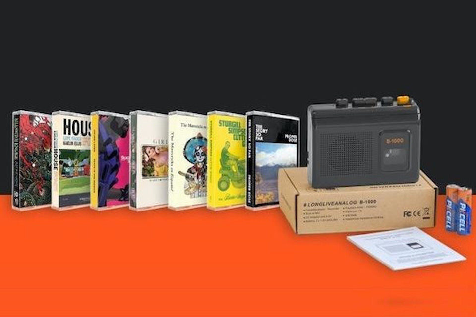 RecordingTheMasters и ThinkIndie Distribution выпустят семь кассетных альбомов в комплекте с плеером