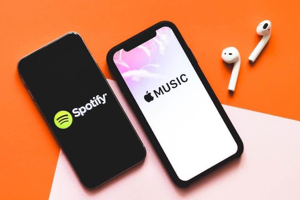 Выплаты музыкантам на Apple Music оказались в два раза выше выплат Spotify