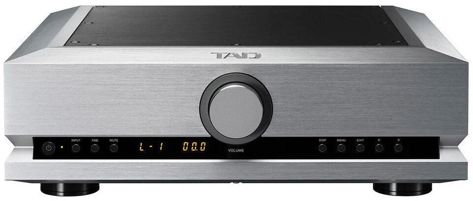 Предусилитель TAD Labs TAD-C1000 из серии Evolution — полная симметрия и эксклюзивные компоненты
