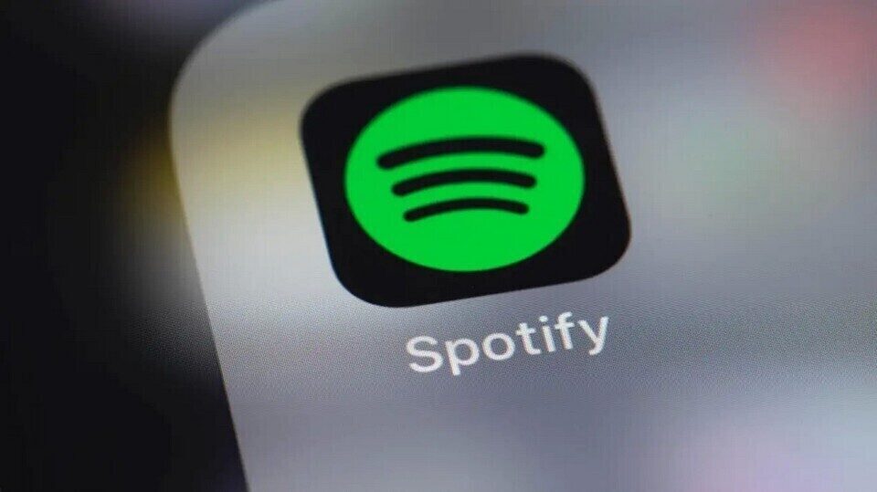 Spotify удалил созданную с помощью искусственного интеллекта музыку