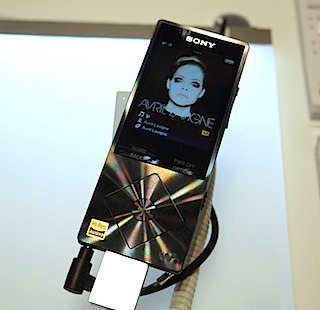 Sony NWZ-A15: портативный плеер с поддержкой HD-аудио
