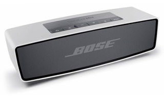 Продукция компании Bose исчезнет из Apple Store
