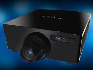 Wolf Cinema представила лазерный проектор DLD-280FD