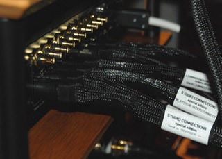 Studio Connections представила межблочные кабели Platinum Interconnect ручной сборки