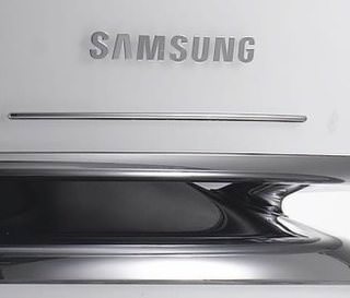 Samsung представила изогнутые саундбары и беспроводную акустику с оригинальным дизайном