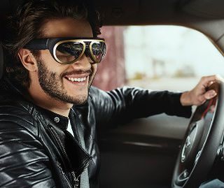 Автомобильная марка Mini представила очки дополненной реальности для водителей
