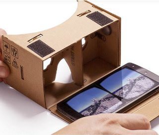 Google сертифицирует картонные шлемы виртуальной реальности