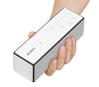 Bluetooth-колонка Sony SRS-X33: большой звук в маленьком корпусе