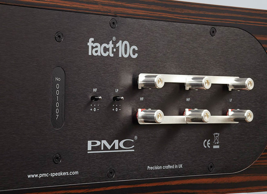 PMC представила акустику центрального канала 5c и 10с в серии fact