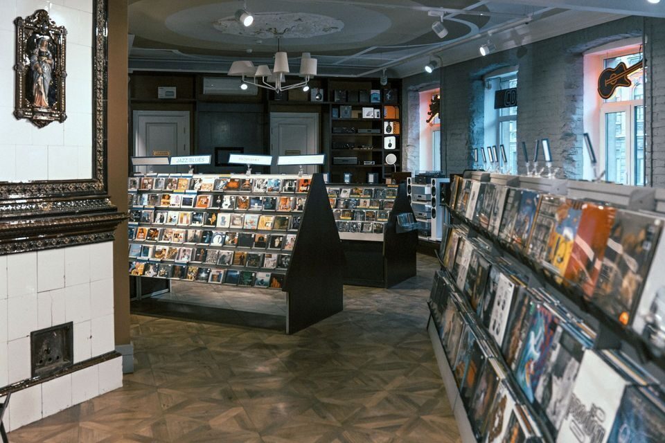 «Аудиомания» приобрела салон «Диез» в Санкт-Петербурге