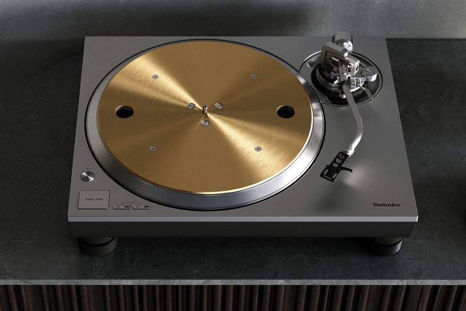 Technics SL-1300G появился в России