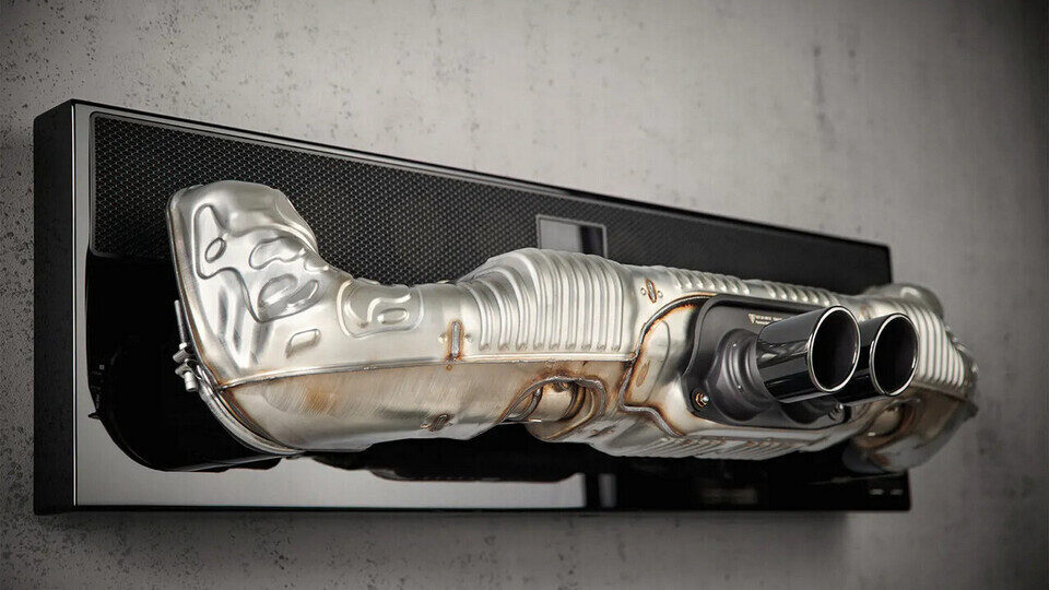Porsche Design выпустила саундбар 911 Soundbar 2.0 в виде части выхлопной системы 992 GT3